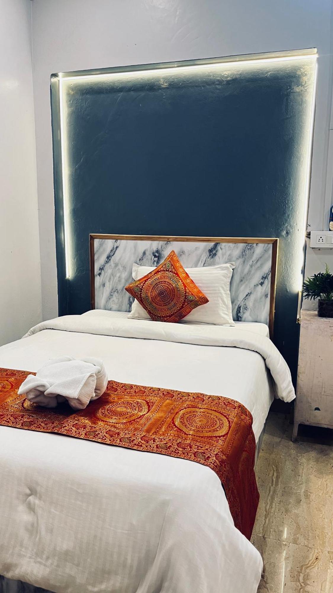 Hotel Vibe N Joy Váránasí Exteriér fotografie